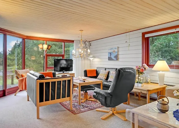 Three-bedroom In Prázdninový dům *