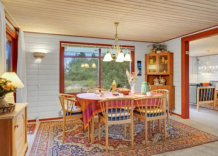 Three-bedroom In Prázdninový dům *